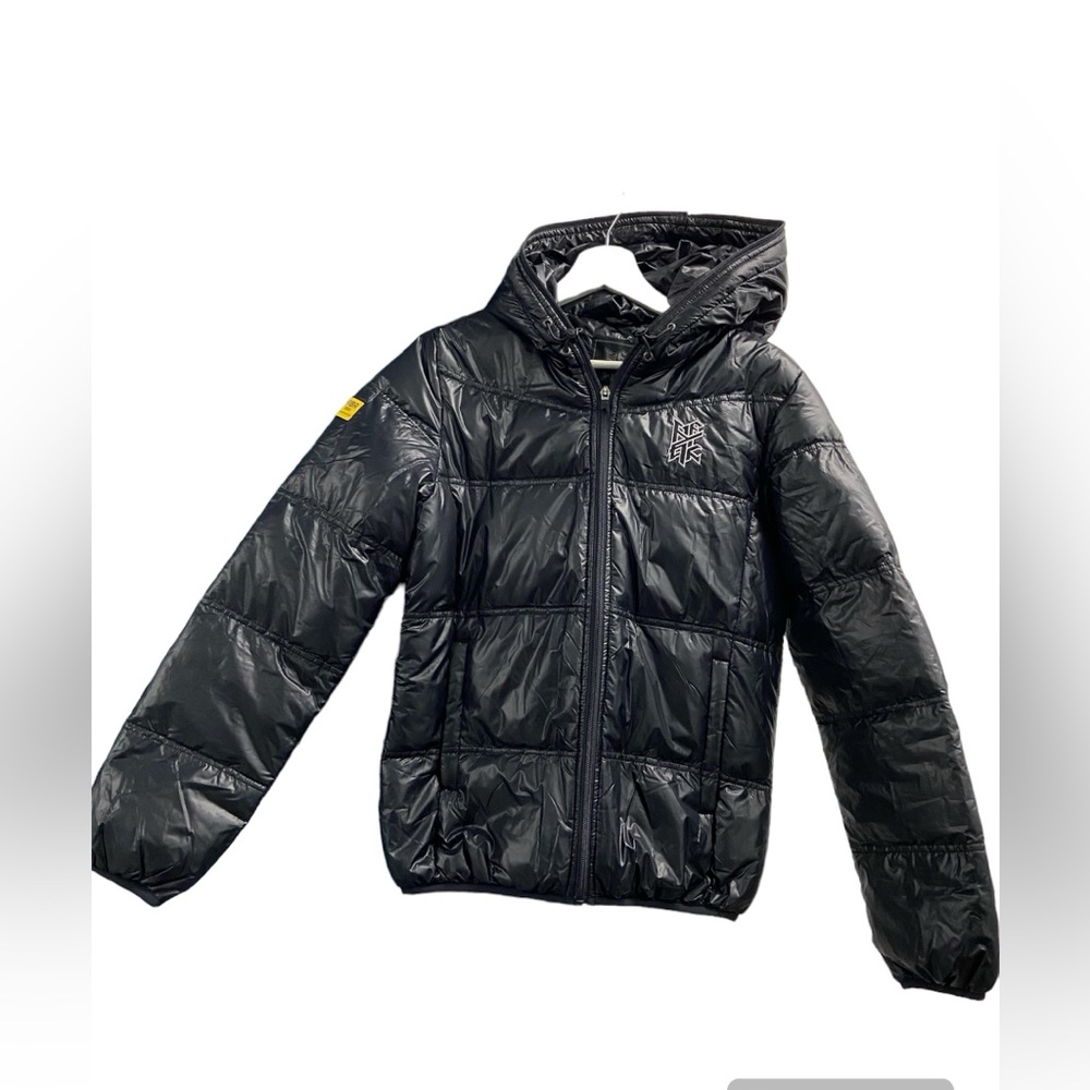 Men’s Women’s Peak Performance FIBA Asia Basketball black Puffer Jacket Size M